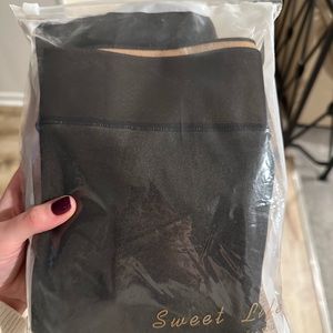 Fuzzy sheer looking tights